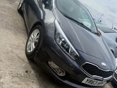 Used Kia Ceed 98 HP (72 kW) 2013 Silver Hatchback