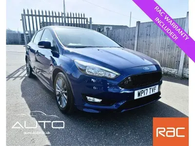 Used Ford Focus ST-Line 125 HP (91 kW) 2017 Blue Hatchback
