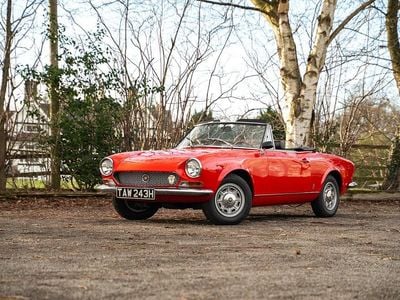 Used Fiat 124 Spider 108 HP (79 kW) 2016 Red Cabriolet
