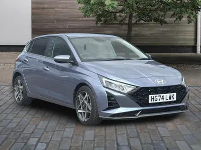 Używany Hyundai i20 Premium 100 KM (73 kW) 2024 Niebieski Hatchback