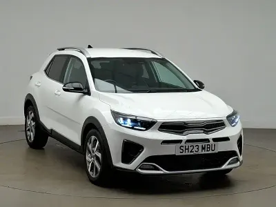 Used Kia Stonic GT-Line 99 HP (72 kW) 2023 White SUV