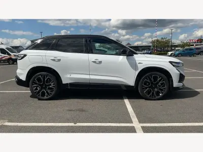 Usado Renault Austral Techno Esprit Alpine 200 HP (147 kW) 2025 Branco SUV