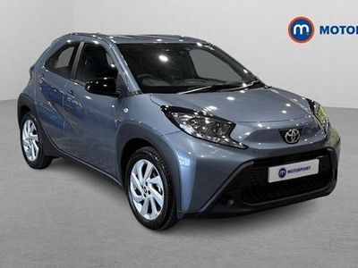 Used Toyota Aygo X PURE 72 HP (52 kW) 2024 Grey SUV