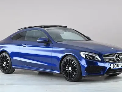 Usado Mercedes C220 AMG Line Premium 170 HP (125 kW) 2018 Coupé