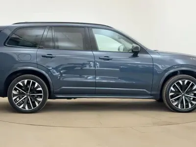 Used Volvo XC90 Ultra 455 HP (334 kW) 2025 Blue SUV