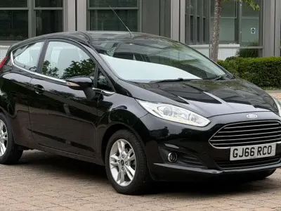 Used Ford Fiesta Zetec 101 HP (74 kW) 2016 Black Hatchback