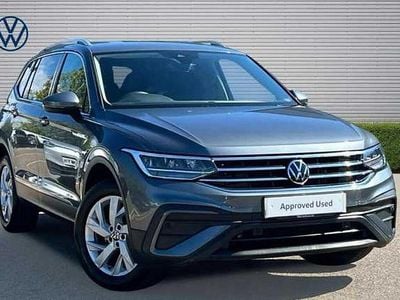 Second-hand VW Tiguan Allspace Life 150 CP (110 kW) 2023 Gri SUV
