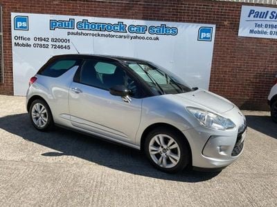 Usado Citroën DS3 110 HP (80 kW) 2010 Prateado Citadino