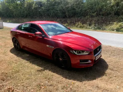 Used Jaguar XE R-Sport 180 HP (132 kW) 2015 Red Sedan