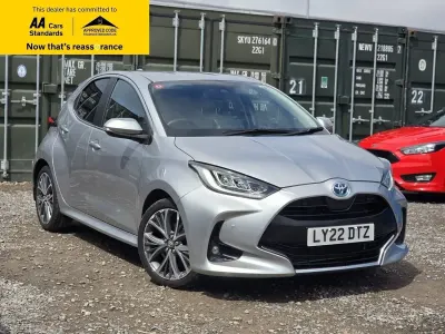 Used Toyota Yaris Hybrid 116 HP (85 kW) 2022 Silver Hatchback