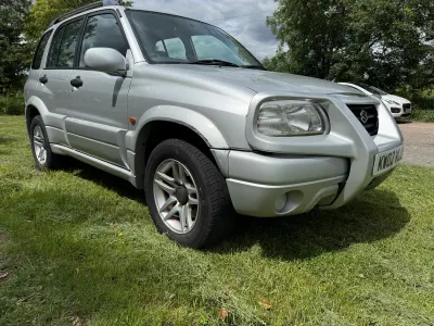 Used Suzuki Grand Vitara 128 HP (94 kW) 2002 Silver Estate