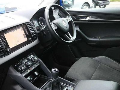 Used Skoda Karoq SE L 115 HP (84 kW) 2019 Race blue metallic SUV