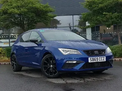 Used Seat Leon Black Edition 150 HP (110 kW) 2020 Blue Hatchback