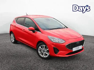 Usado Ford Fiesta Titanium 100 HP (73 kW) 2022 Vermelho Citadino