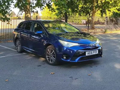 Used Toyota Avensis