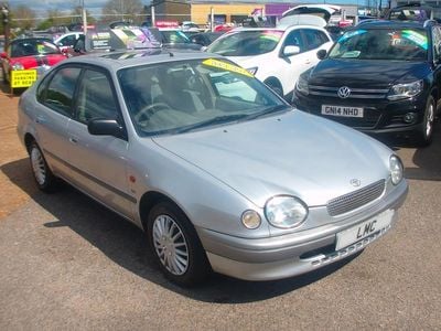 Used Toyota Corolla 110 HP (80 kW) 1999 Silver Hatchback