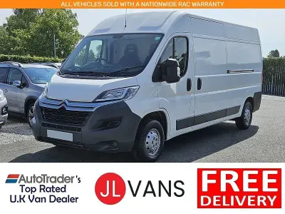 Begagnad Citroën Relay 140 HK (102 kW) 2023 Vit Van