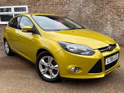 Used Ford Focus Titanium 125 HP (91 kW) 2011 Yellow Hatchback