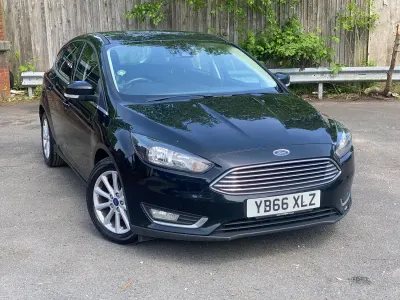Used Ford Focus Titanium 125 HP (91 kW) 2016 Black Hatchback