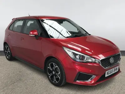 Usado MG MG3 Exclusive 106 HP (77 kW) 2018 Vermelho Citadino