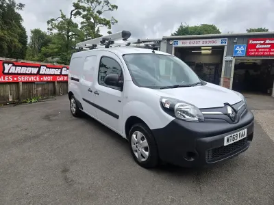 Used Renault Kangoo Business 44 kW (60 HP) 2019 White MPV