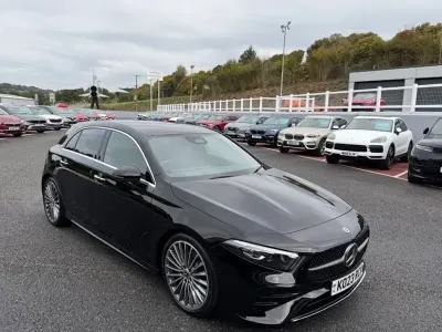 Begagnad Mercedes A200 AMG Line Premium Plus 163 HK (119 kW) 2023 Halvkombi