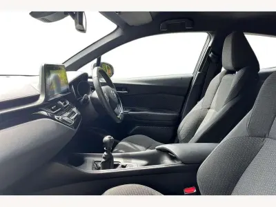 Begagnad Toyota C-HR 116 HK (85 kW) 2019 Silver SUV