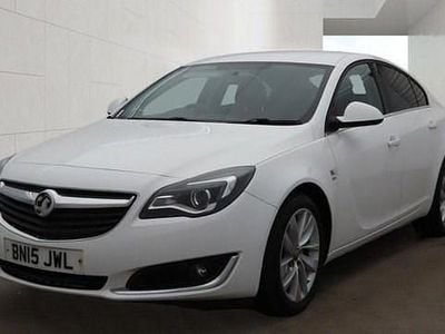 Second-hand Vauxhall Insignia SRi 163 CP (119 kW) 2015 Alb Hatchback
