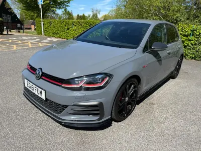 Używany VW Golf VII GTI 290 KM (213 kW) 2019 Szary Hatchback