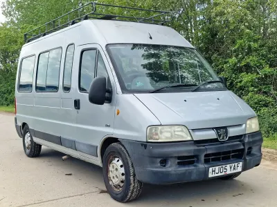 Second-hand Peugeot Boxer 2005 Argintiu Van
