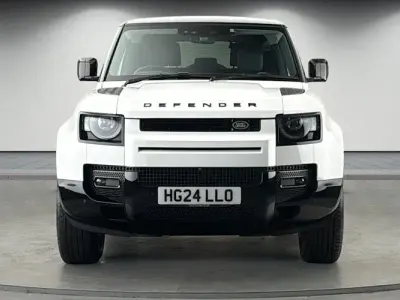 Used Land Rover Defender HSE Dynamic 250 HP (183 kW) 2024 Fuji white SUV