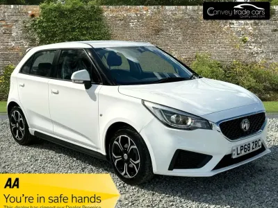 Begagnad MG MG3 Excite 106 HK (77 kW) 2019 Vit Halvkombi