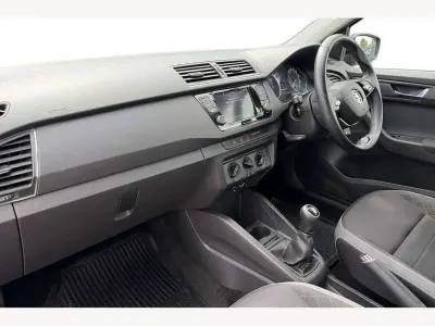 Used Skoda Fabia Colour Edition 94 HP (69 kW) 2021 Titan blue Hatchback