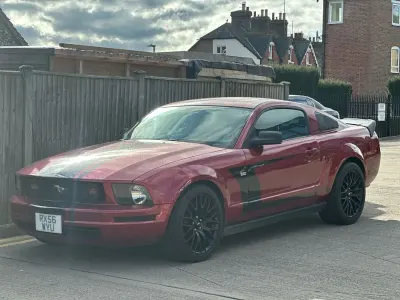 Second-hand Ford Mustang 2007 Roșu Coupe