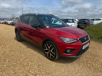 Używany Seat Arona FR Sport 150 KM (110 kW) 2019 Czerwony SUV