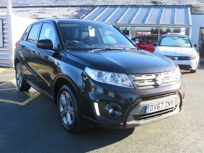 Gebraucht Suzuki Vitara SZ-T 120 PS (88 kW) 2017 Schwarz SUV