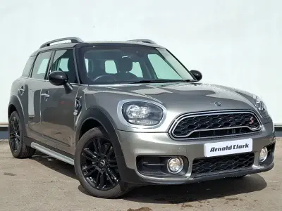 Used Mini Cooper S Exclusive 192 HP (141 kW) 2019 Silver Hatchback