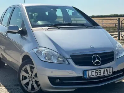 Used Mercedes A160 Classic 95 HP (69 kW) 2009 Silver Hatchback