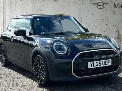 New Mini Cooper Exclusive 114 kW (156 HP) 2025 Midnight black ii Hatchback