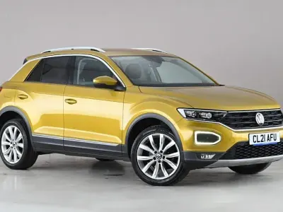 Used VW T-Roc SEL 150 HP (110 kW) 2021 Yellow SUV