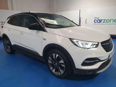 Gebraucht Vauxhall Grandland X SRi 130 PS (95 kW) 2020 Weiß SUV