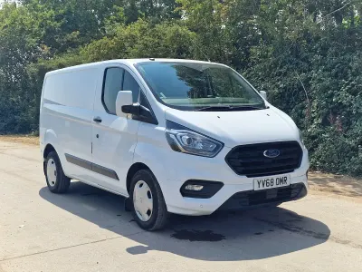 Used Ford Transit Custom Trend 130 HP (95 kW) 2019 White Van