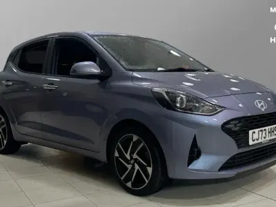Used Hyundai i10 Premium 67 HP (49 kW) 2023 Blue Hatchback