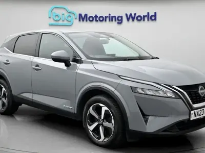 Usado Nissan Qashqai N-Connecta 190 CV (139 kW) 2023 Gris SUV