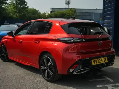 Used Peugeot 308 Premium 222 HP (163 kW) 2022 Red Hatchback