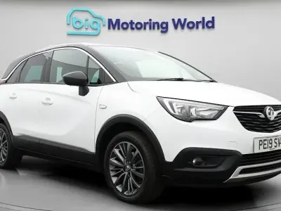 Used Vauxhall Crossland X Elite 131 HP (96 kW) 2019 White SUV