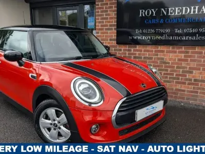 Used Mini Cooper Classic 136 HP (100 kW) 2019 Orange Hatchback