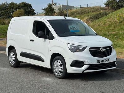 Używany Vauxhall Combo Sportive 100 KM (73 kW) 2020 Biały Minivan