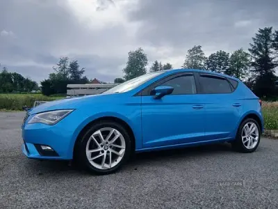 Used Seat Leon SE Dynamic 110 HP (80 kW) 2016 Blue Hatchback