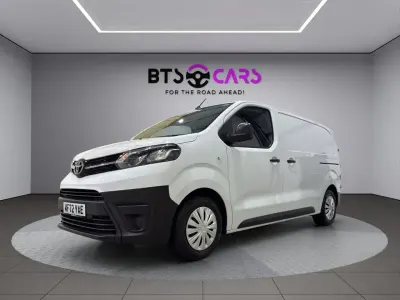 Used Toyota Proace 120 HP (88 kW) 2022 White MPV